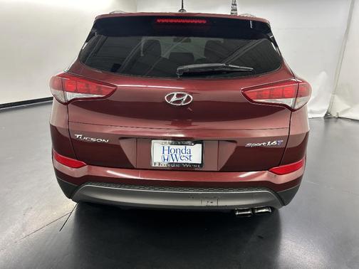 2016 Hyundai TUCSON Sport