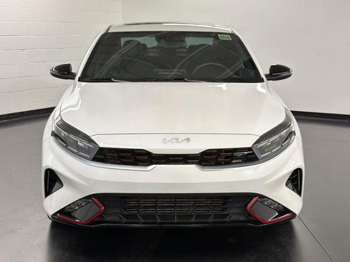 Snow White Pearl 2024 Kia Forte GT