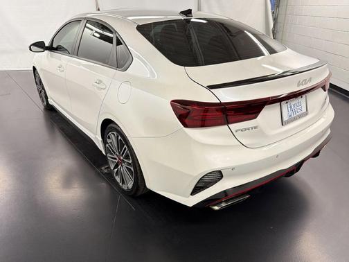 Snow White Pearl 2024 Kia Forte GT