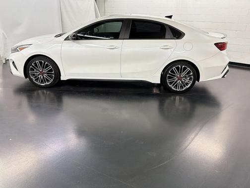Snow White Pearl 2024 Kia Forte GT