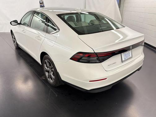 White 2023 Honda Accord EX