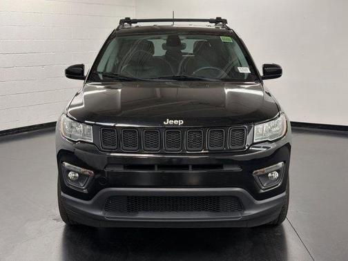 Diamond Black 2017 Jeep Compass Latitude