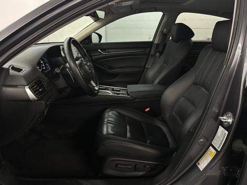 2022 Honda Accord Hybrid Touring