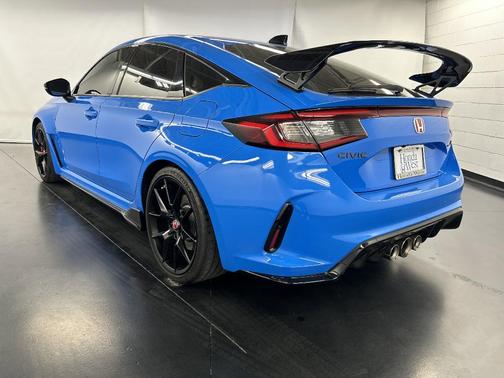 2023 Honda Civic Type R Base