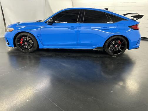 2023 Honda Civic Type R Base