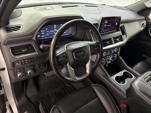 Summit White 2022 GMC Yukon SLT