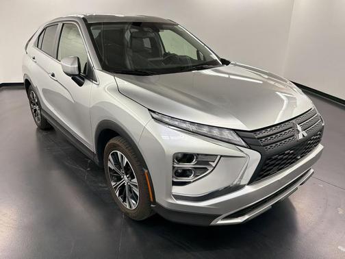Silver 2022 Mitsubishi Eclipse Cross SE