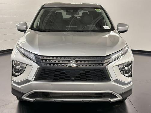 Silver 2022 Mitsubishi Eclipse Cross SE