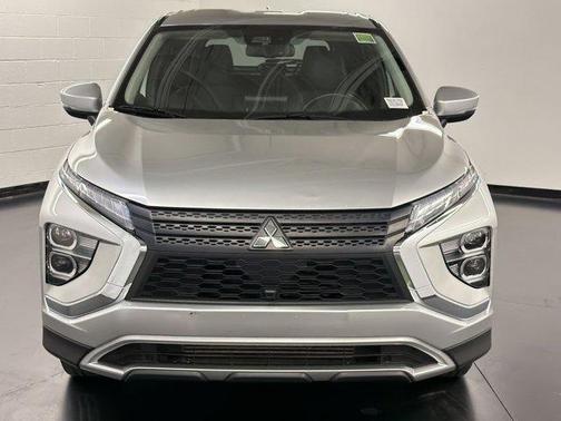 Silver 2022 Mitsubishi Eclipse Cross SE