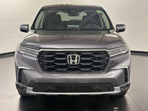 Gray 2025 Honda Pilot EX-L