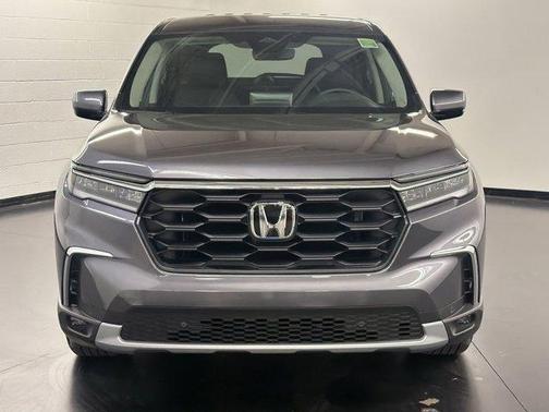 Gray 2025 Honda Pilot EX-L