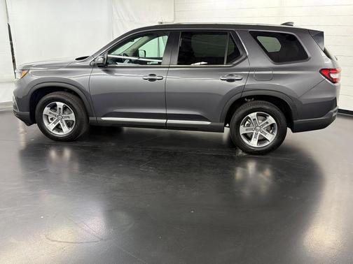 Gray 2025 Honda Pilot EX-L