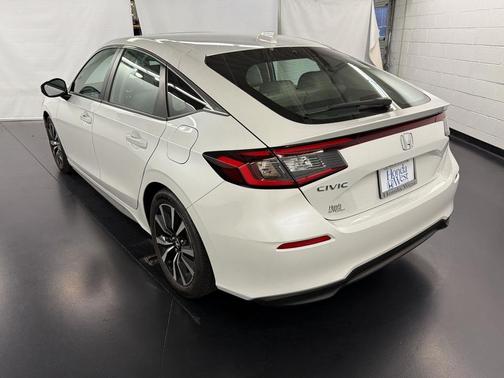 Platinum White Pearl 2024 Honda Civic EX-L