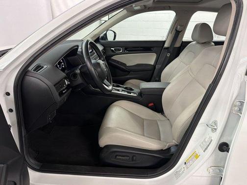 Platinum White Pearl 2024 Honda Civic EX-L
