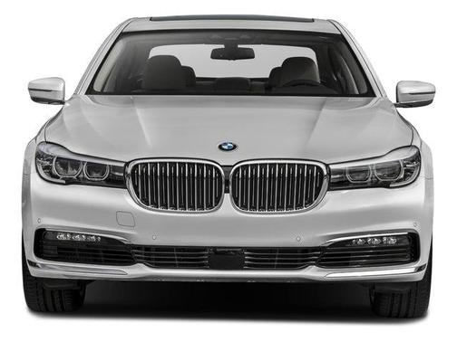 2016 BMW 740 i