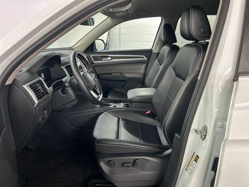 2022 Volkswagen Atlas 3.6L SE w/Technology