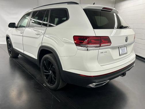 2022 Volkswagen Atlas 3.6L SE w/Technology