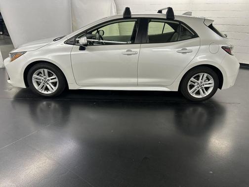 2022 Toyota Corolla Hatchback SE