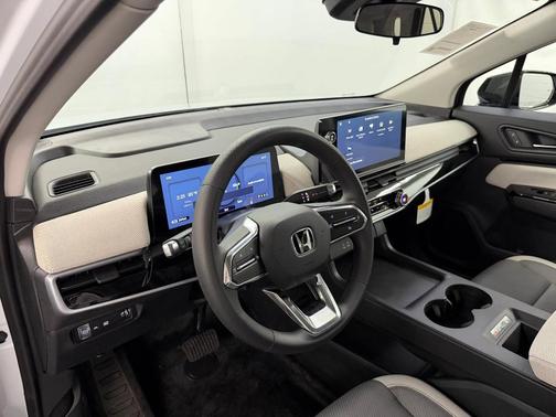 White Pearl 2026 Honda Prologue EX