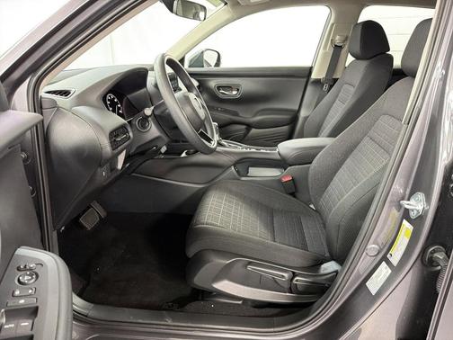 Modern Steel Metallic 2026 Honda HR-V LX