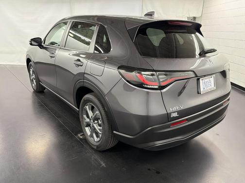 Modern Steel Metallic 2026 Honda HR-V LX