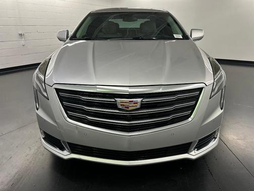 2018 Cadillac XTS Premium Luxury