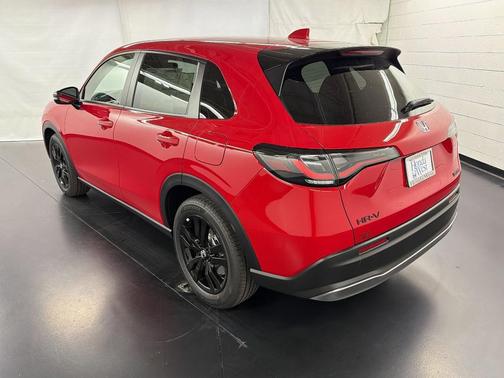 Milano Red 2026 Honda HR-V Sport