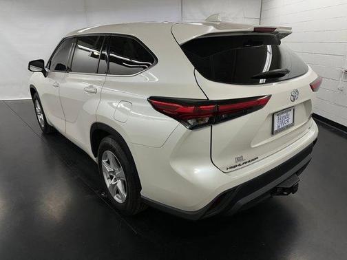 2020 Toyota Highlander LE