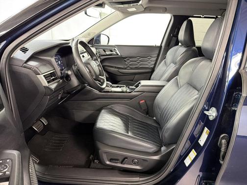 Blue 2025 Mitsubishi Outlander SEL