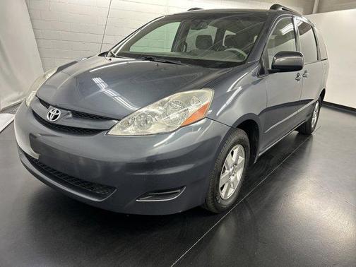 2008 Toyota Sienna LE