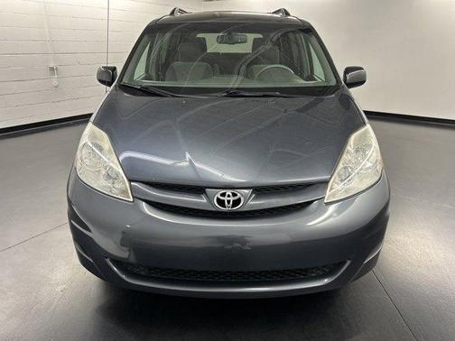 2008 Toyota Sienna LE