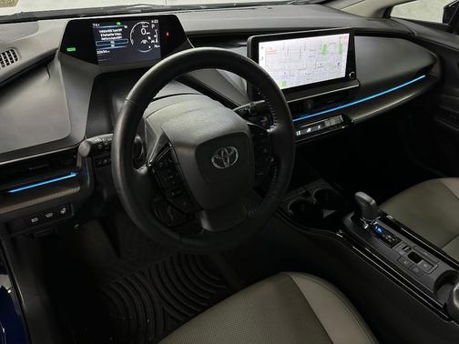 2024 Toyota Prius XLE