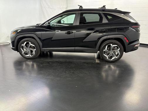 Phantom Black 2022 Hyundai TUCSON SEL