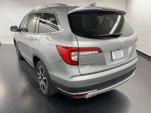 2021 Honda Pilot Touring 7-Passenger