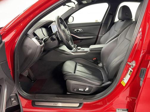 Melbourne Red Metallic 2022 BMW 330 i