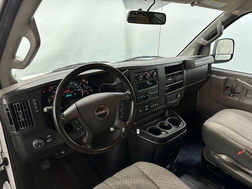 2023 GMC Savana 3500 LS