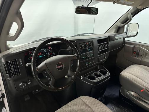 2023 GMC Savana 3500 LS