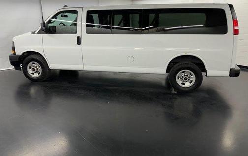 2023 GMC Savana 3500 LS
