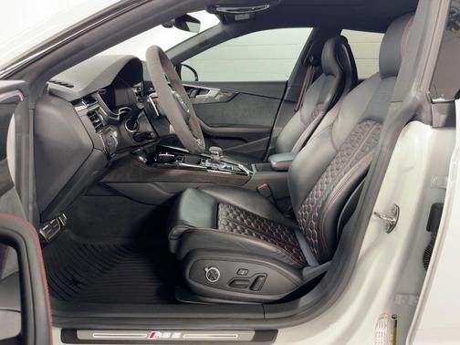 2022 Audi RS 5 2.9T