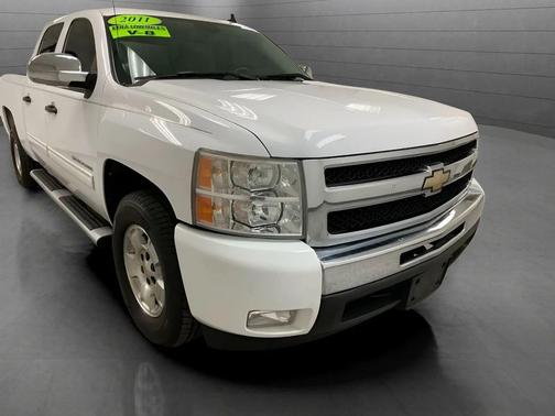 White 2011 Chevrolet Silverado 1500 LT