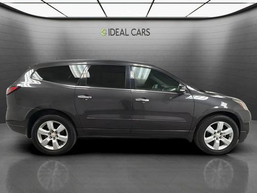 Gray 2016 Chevrolet Traverse LT