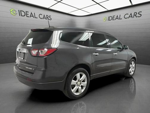Gray 2016 Chevrolet Traverse LT