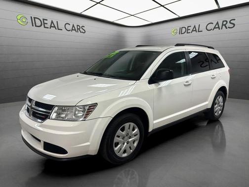 Vice White 2017 Dodge Journey SE