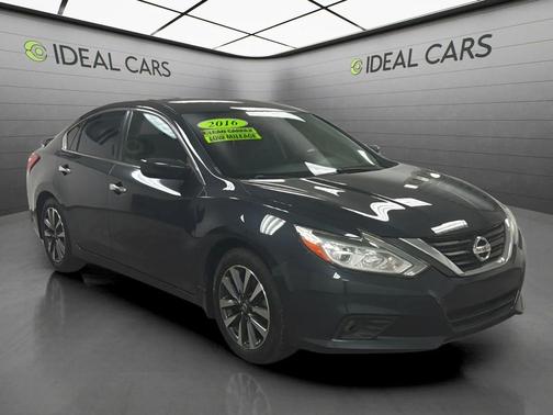Gun Metallic 2016 Nissan Altima 2.5 SV