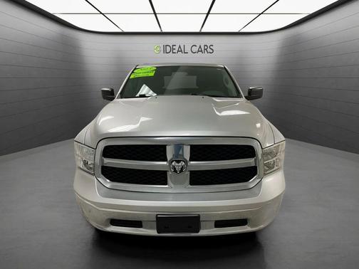 Bright Silver Metallic Clearcoat 2013 RAM 1500 SLT