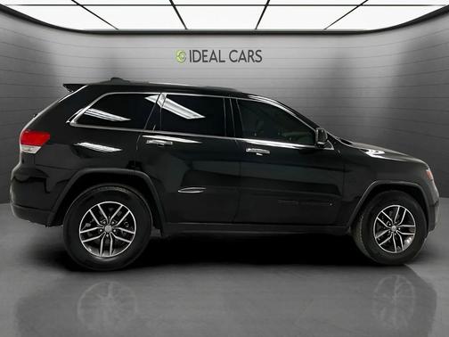 Diamond Black Crystal Pearlcoat 2018 Jeep Grand Cherokee Limited