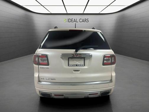 White Diamond Tricoat 2014 GMC Acadia Denali