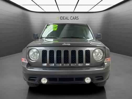 Granite Crystal Metallic Clearcoat 2015 Jeep Patriot Sport