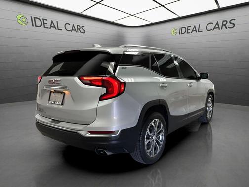 Quicksilver Metallic 2018 GMC Terrain SLT
