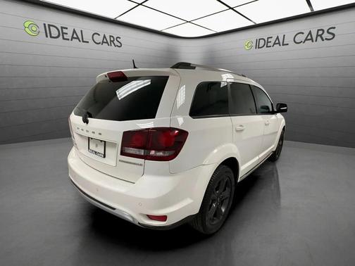 Vice White 2020 Dodge Journey Crossroad